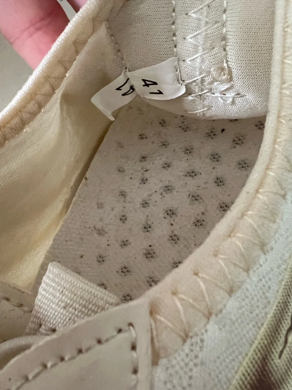 Barefoot Aqua shoes Light Beige suitable for swimming, beach & hiking size 9.5